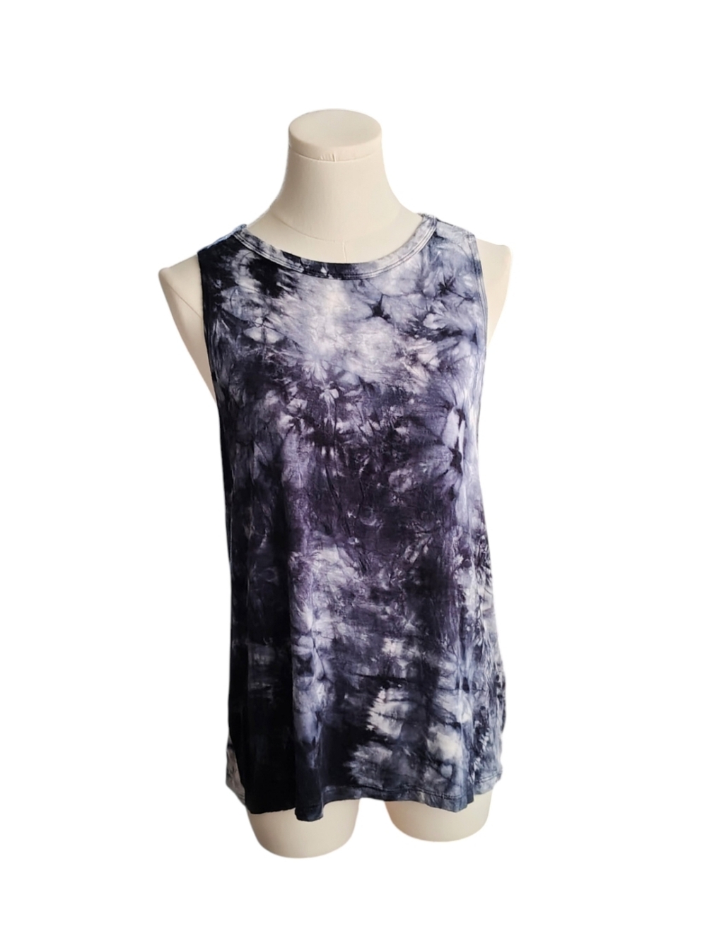Ginger G Soft Tie Dye Soft Blue and White Sleeveless Muscle Tee Size Medium